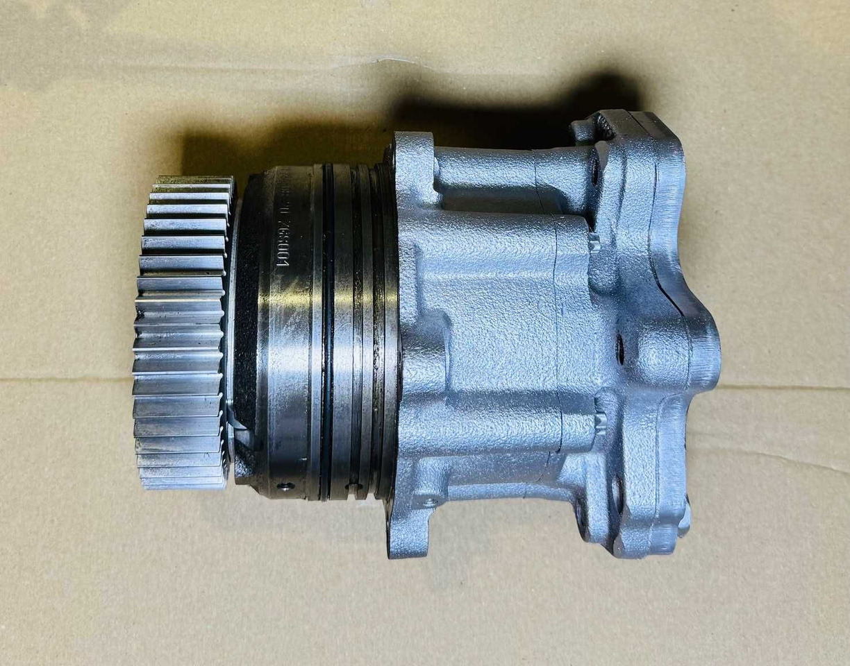 Mercedes PRZYSTAWKA odbioru mocy PTO pompy hydrauliki Setra Class 470 - Двигатель: фото 1 Mercedes PRZYSTAWKA odbioru mocy PTO pompy hydrauliki Setra Class 470 - Двигатель: фото 1