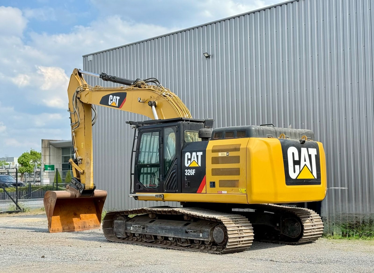 CAT 326FL - Гусеничный экскаватор: фото 3 CAT 326FL - Гусеничный экскаватор: фото 3