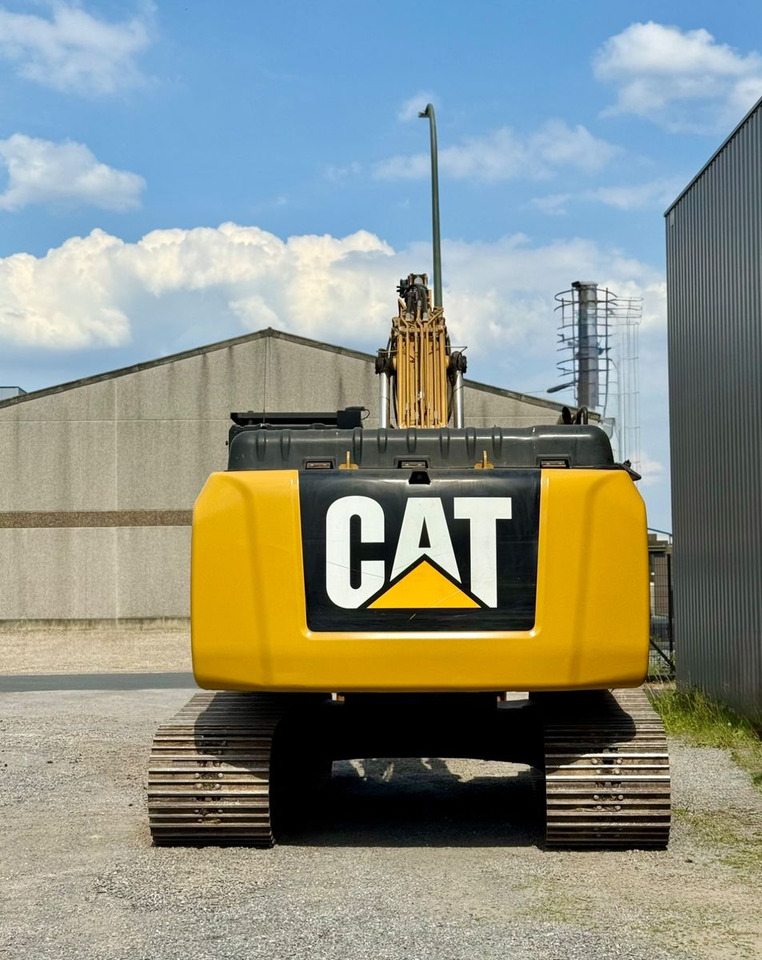 CAT 326FL - Гусеничный экскаватор: фото 4 CAT 326FL - Гусеничный экскаватор: фото 4
