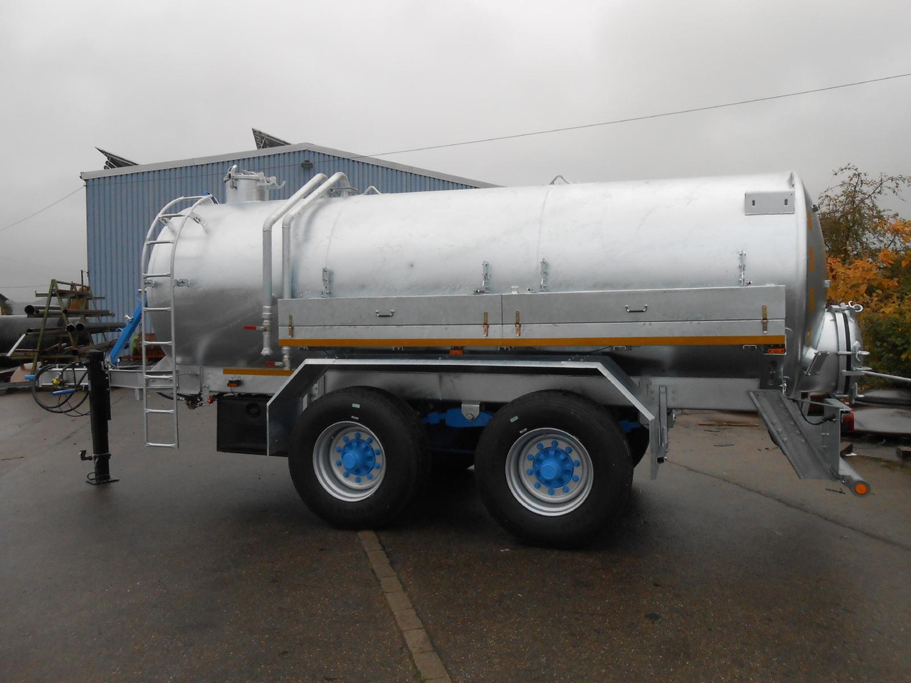 M-Vac 12000l / Wasserfass M-Vac 12000l (12m³) Wasserfass / Wassertank mit 80 km/h Zulassung - Прицеп-цистерна: фото 3 M-Vac 12000l / Wasserfass M-Vac 12000l (12m³) Wasserfass / Wassertank mit 80 km/h Zulassung - Прицеп-цистерна: фото 3