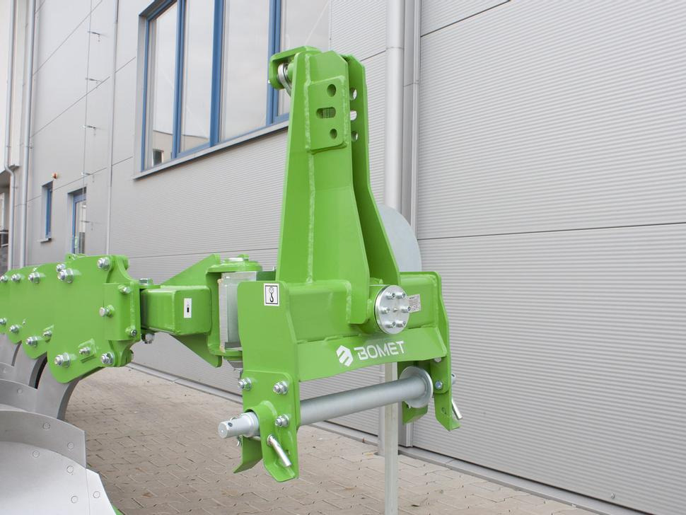 Bomet Pflüge / Single-beam plow / Charrue mono-poutre / Aratro / Плуг / Pług jednobelkowy Libra 3+1 - Плуг: фото 5 Bomet Pflüge / Single-beam plow / Charrue mono-poutre / Aratro / Плуг / Pług jednobelkowy Libra 3+1 - Плуг: фото 5