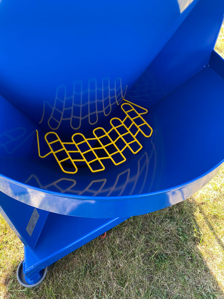 Dozamech Getreidemischanlage / Feed mixer / Melangeuse de fourrage / Miscelatore di mangime / Кормосмеситель / Mieszalnik H-033/2 1000 kg - Инвентарь для животноводства: фото 3 Dozamech Getreidemischanlage / Feed mixer / Melangeuse de fourrage / Miscelatore di mangime / Кормосмеситель / Mieszalnik H-033/2 1000 kg - Инвентарь для животноводства: фото 3