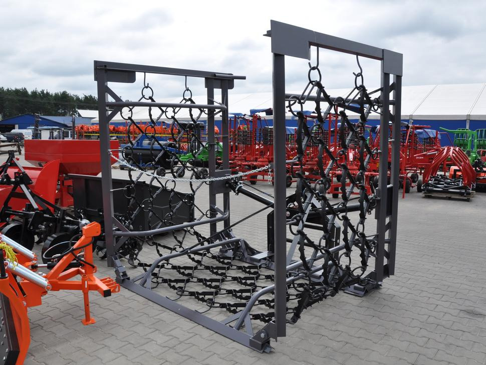 METAL-TECHNIK Wiesenegge / Meadow harrow / Herse de prairie / Strigliatrice / Полевая волокуша / Włóka łąkowa 8 m - Луговая борона: фото 1 METAL-TECHNIK Wiesenegge / Meadow harrow / Herse de prairie / Strigliatrice / Полевая волокуша / Włóka łąkowa 8 m - Луговая борона: фото 1