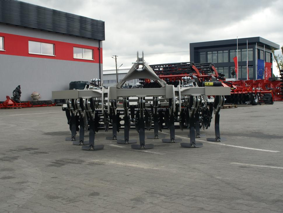 ROLEX Flügelschargrubber / No-till cultivator / Dechaumeur à dents / Aratri stoppiatori / Cultivador sin labranza / Культиватор No-till / Kultywator bezorkowy 3 m - Культиватор: фото 2 ROLEX Flügelschargrubber / No-till cultivator / Dechaumeur à dents / Aratri stoppiatori / Cultivador sin labranza / Культиватор No-till / Kultywator bezorkowy 3 m - Культиватор: фото 2