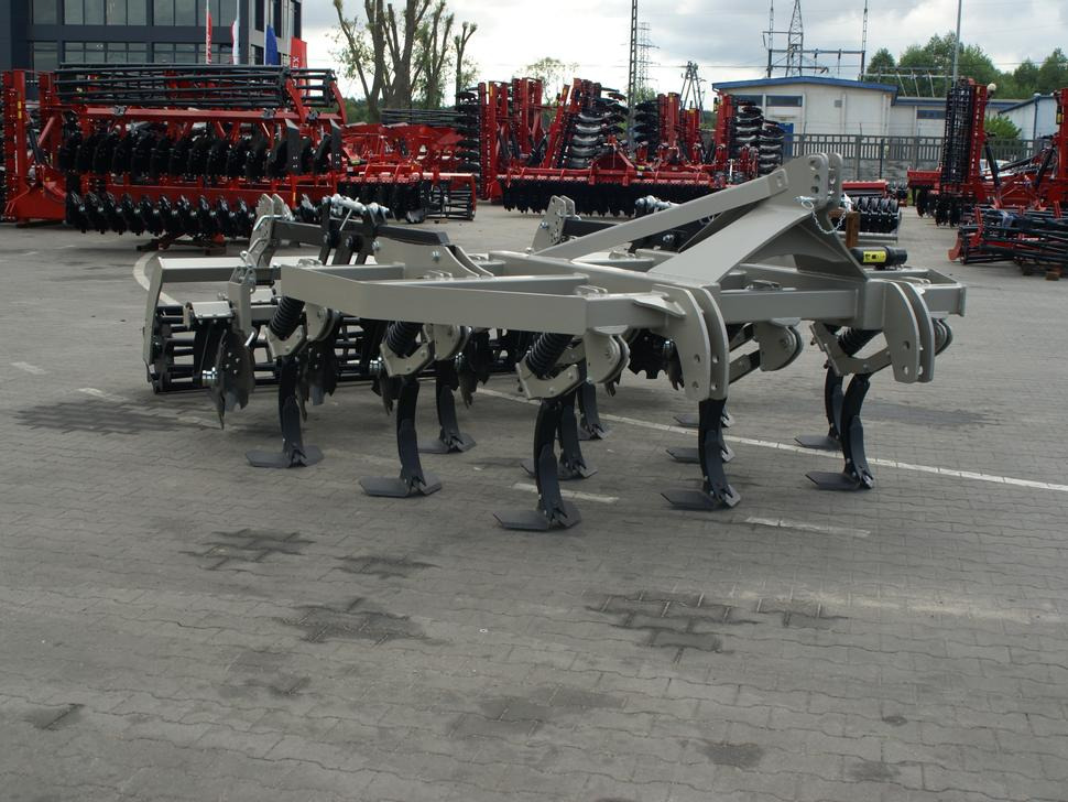 ROLEX Flügelschargrubber / No-till cultivator / Dechaumeur à dents / Aratri stoppiatori / Cultivador sin labranza / Культиватор No-till / Kultywator bezorkowy 3 m - Культиватор: фото 5 ROLEX Flügelschargrubber / No-till cultivator / Dechaumeur à dents / Aratri stoppiatori / Cultivador sin labranza / Культиватор No-till / Kultywator bezorkowy 3 m - Культиватор: фото 5