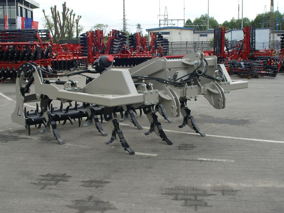 ROLEX Meißelpflug / Chisel plough / Decompacteur chisel / Aratro a scalpello Chisel / Чизельный плуг / Pług dłutowy 3 m - Глубокорыхлитель: фото 5 ROLEX Meißelpflug / Chisel plough / Decompacteur chisel / Aratro a scalpello Chisel / Чизельный плуг / Pług dłutowy 3 m - Глубокорыхлитель: фото 5