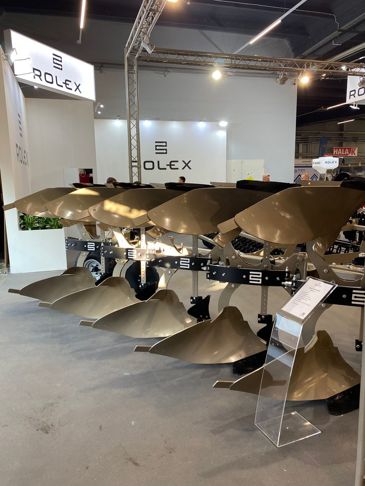 ROLEX Volldrehpflug / Rotary plough / Charrue réversible / Aratro reversibile / Оборотный плуг / Pług obrotowy 3+1 - Плуг: фото 2 ROLEX Volldrehpflug / Rotary plough / Charrue réversible / Aratro reversibile / Оборотный плуг / Pług obrotowy 3+1 - Плуг: фото 2