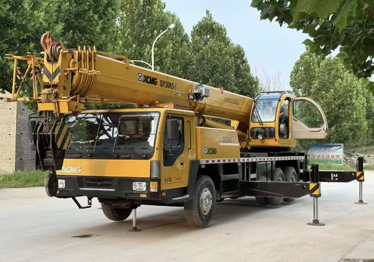 XCMG XCT30L5 - Мобильный кран: фото 1 XCMG XCT30L5 - Мобильный кран: фото 1