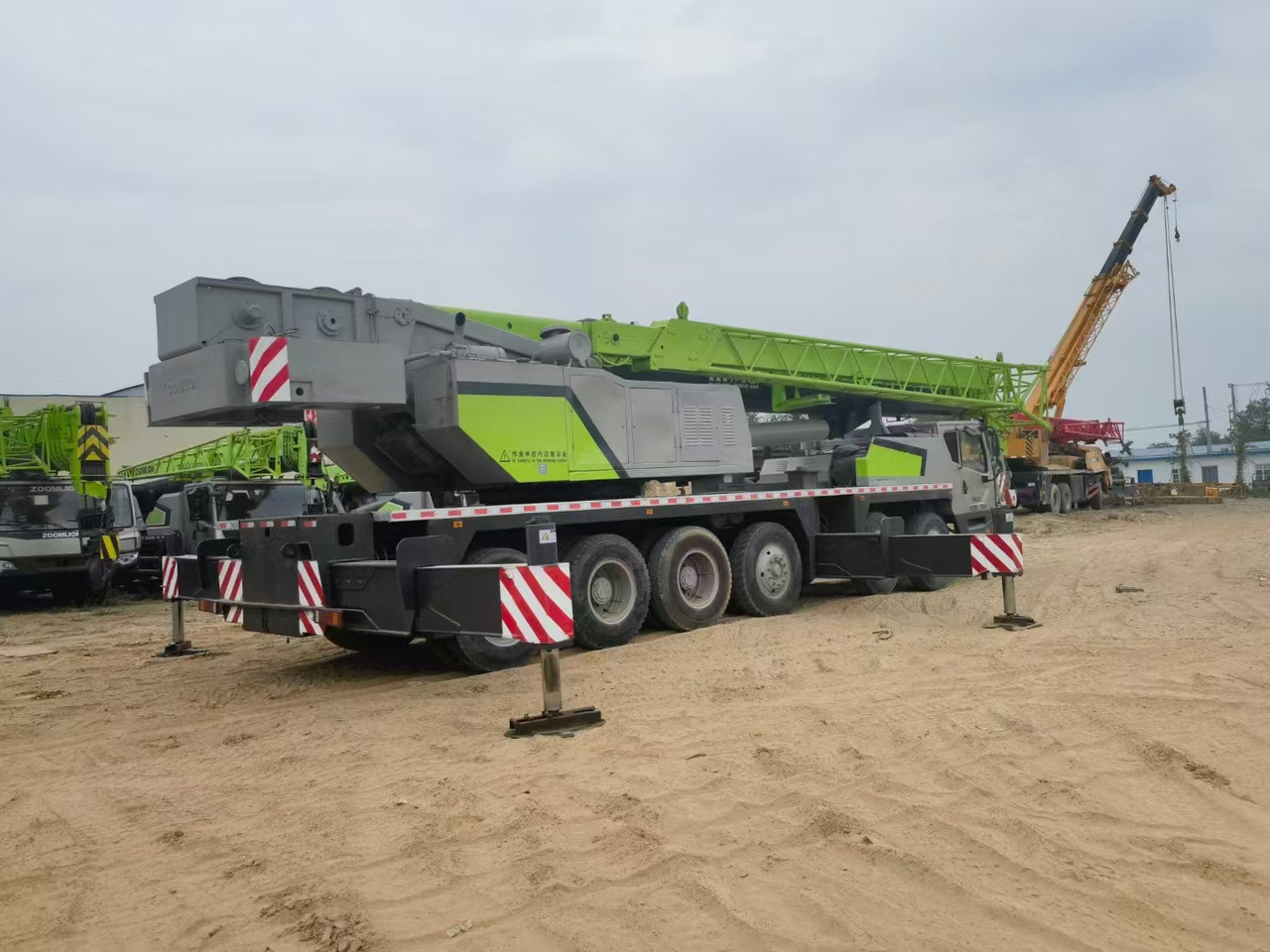 ZOOMLION ZTC1000V - Мобильный кран: фото 3 ZOOMLION ZTC1000V - Мобильный кран: фото 3