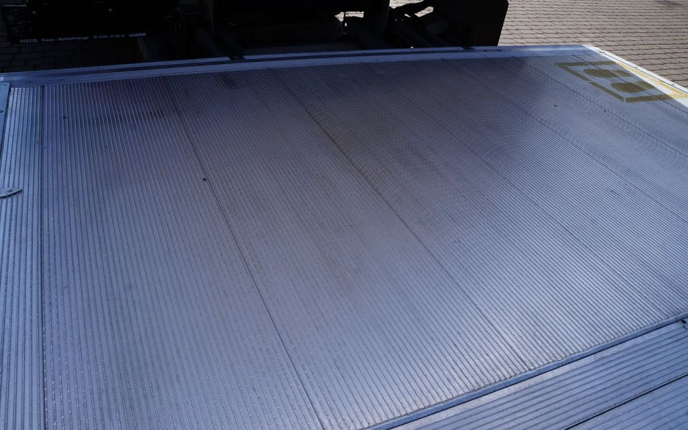 Грузовик с закрытым кузовом Iveco DAILY 72c18 Automat HI-MATIC Kontener 6 m 74 tys km STAN NOWY: фото 14 Грузовик с закрытым кузовом Iveco DAILY 72c18 Automat HI-MATIC Kontener 6 m 74 tys km STAN NOWY: фото 14