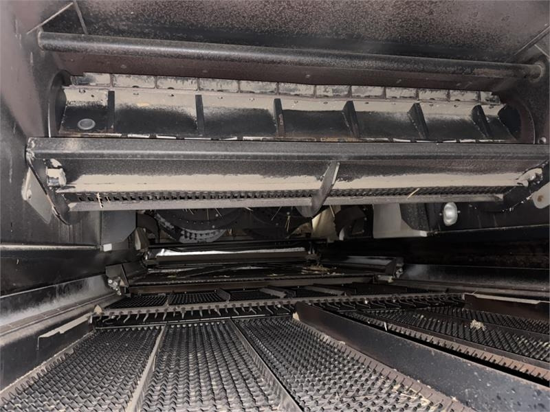 Навесное оборудование для комбайна New Holland CR9080 c/w 30ft Varifeed Header: фото 12 Навесное оборудование для комбайна New Holland CR9080 c/w 30ft Varifeed Header: фото 12