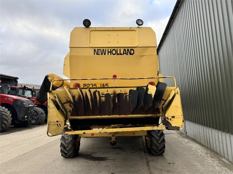 New Holland New Holland TX67 c/w 20ft Header - Навесное оборудование для комбайна: фото 5 New Holland New Holland TX67 c/w 20ft Header - Навесное оборудование для комбайна: фото 5