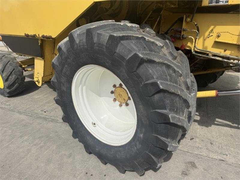 Навесное оборудование для комбайна New Holland TX65 c/w 17ft Header: фото 10