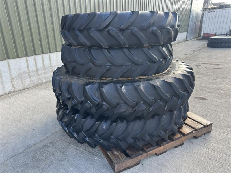 Firestone 340/85R36 and 380/90R50 New Holland Rowcrop Wheels - Сельскохозяйственная техника: фото 3 Firestone 340/85R36 and 380/90R50 New Holland Rowcrop Wheels - Сельскохозяйственная техника: фото 3