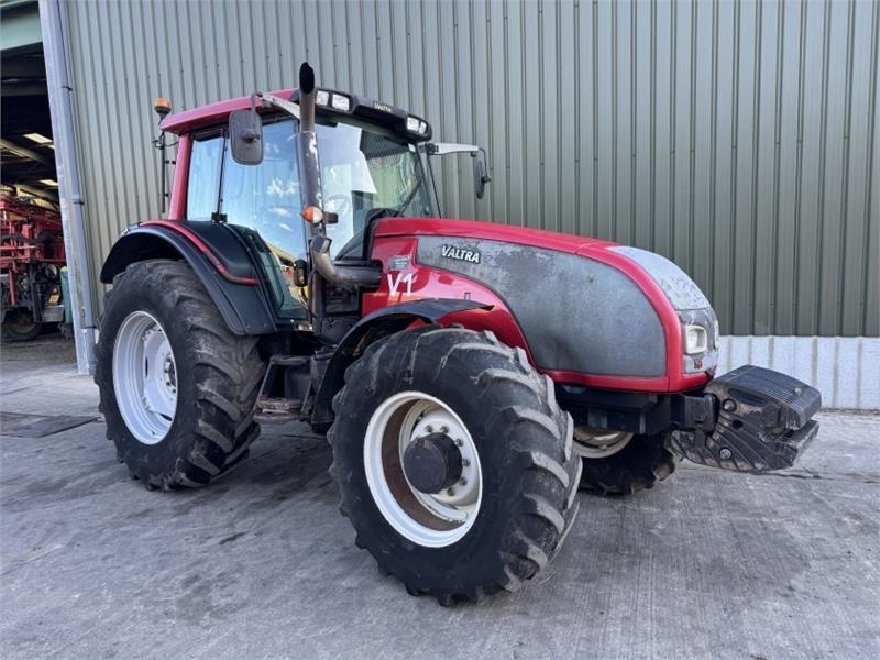 Valtra T151 Tractor - Трактор: фото 1 Valtra T151 Tractor - Трактор: фото 1