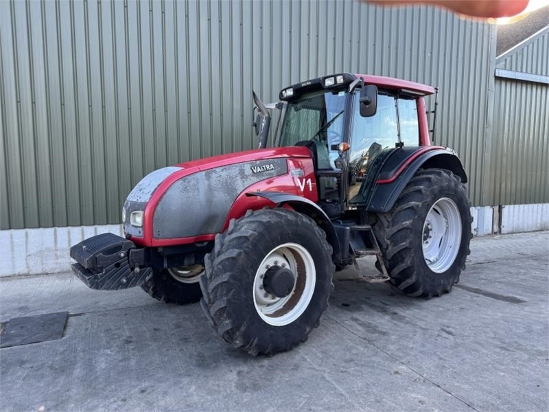 Valtra T151 Tractor - Трактор: фото 3 Valtra T151 Tractor - Трактор: фото 3