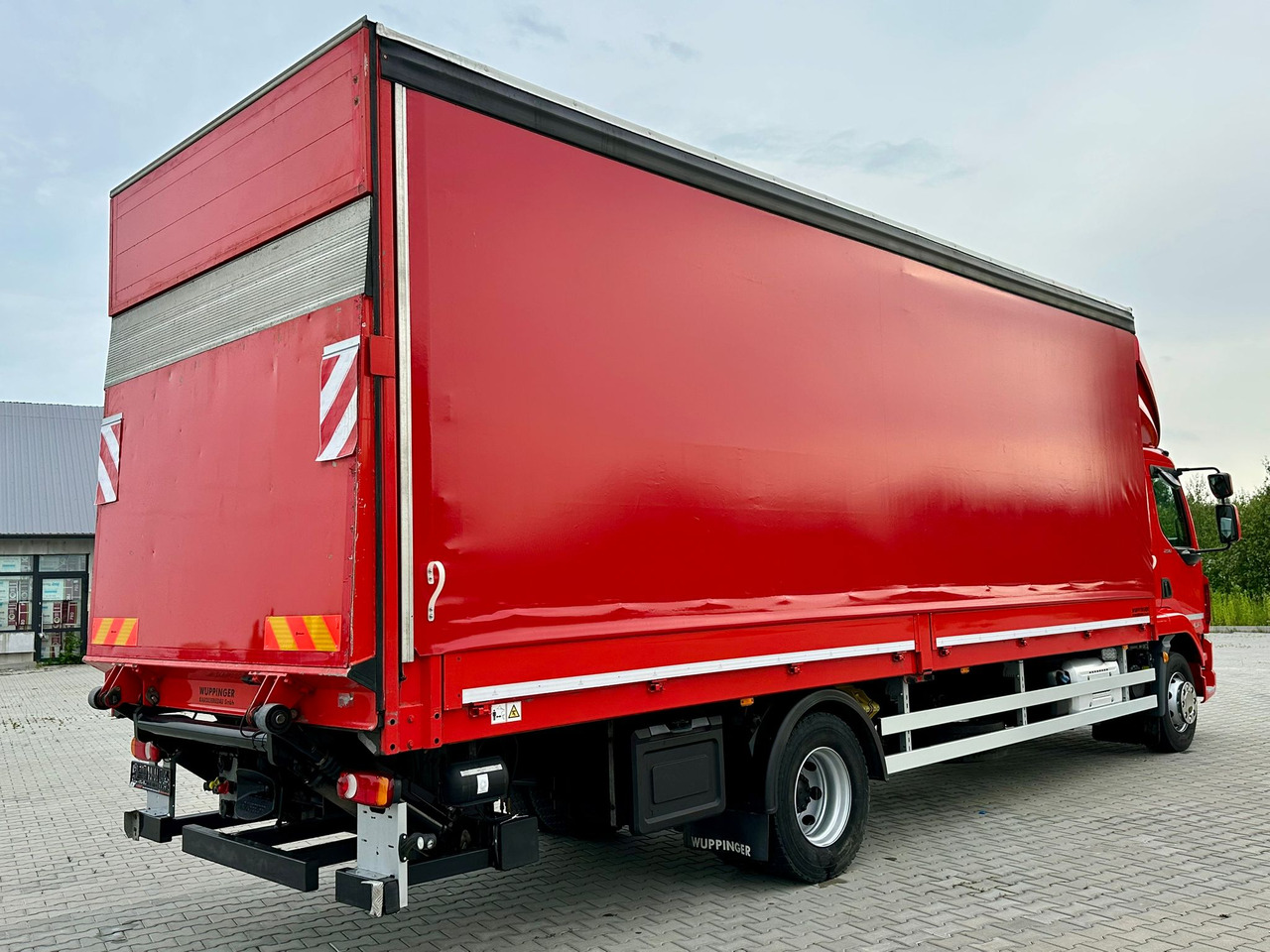 DAF LF 290 / BURTO - FIRANKA / 18 PALET / WINDA / 16 T DMC / SYPIALKA / 2020 ROK / SPROWADZONY - Тентованный грузовик: фото 4 DAF LF 290 / BURTO - FIRANKA / 18 PALET / WINDA / 16 T DMC / SYPIALKA / 2020 ROK / SPROWADZONY - Тентованный грузовик: фото 4