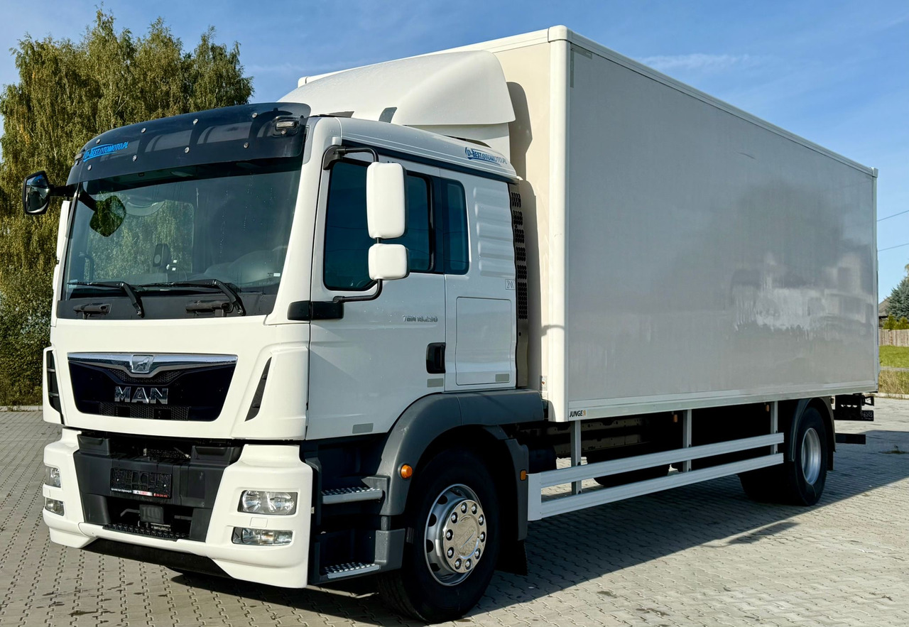 MAN TGM 18.290 / KONTENER / WINDA / 18 PALET / SYPIALKA / AUTOMAT / EURO 6 / 9 260 KG ŁADOWNOŚCI - Грузовик с закрытым кузовом: фото 2 MAN TGM 18.290 / KONTENER / WINDA / 18 PALET / SYPIALKA / AUTOMAT / EURO 6 / 9 260 KG ŁADOWNOŚCI - Грузовик с закрытым кузовом: фото 2