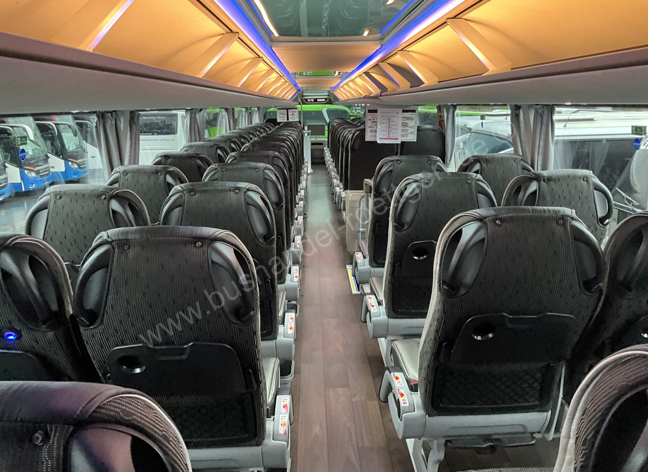 Двухэтажный автобус Neoplan Skyliner L: фото 18 Двухэтажный автобус Neoplan Skyliner L: фото 18