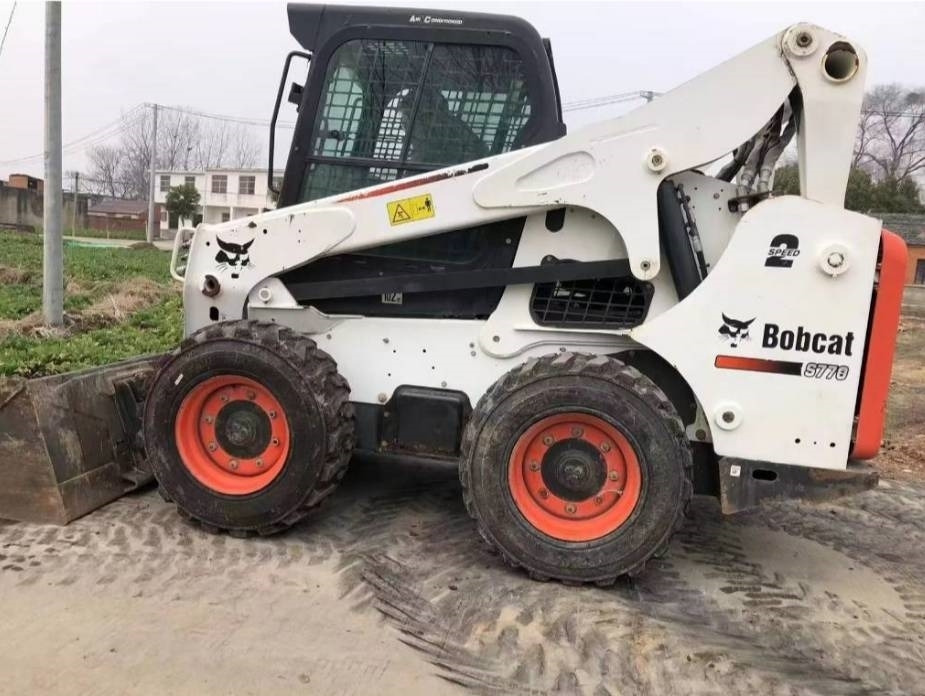 Bobcat S 770 - Мини-погрузчик с бортовым поворотом: фото 5 Bobcat S 770 - Мини-погрузчик с бортовым поворотом: фото 5