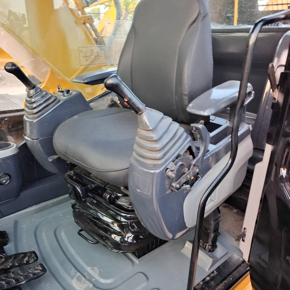 CAT 320D2L - Гусеничный экскаватор: фото 4 CAT 320D2L - Гусеничный экскаватор: фото 4