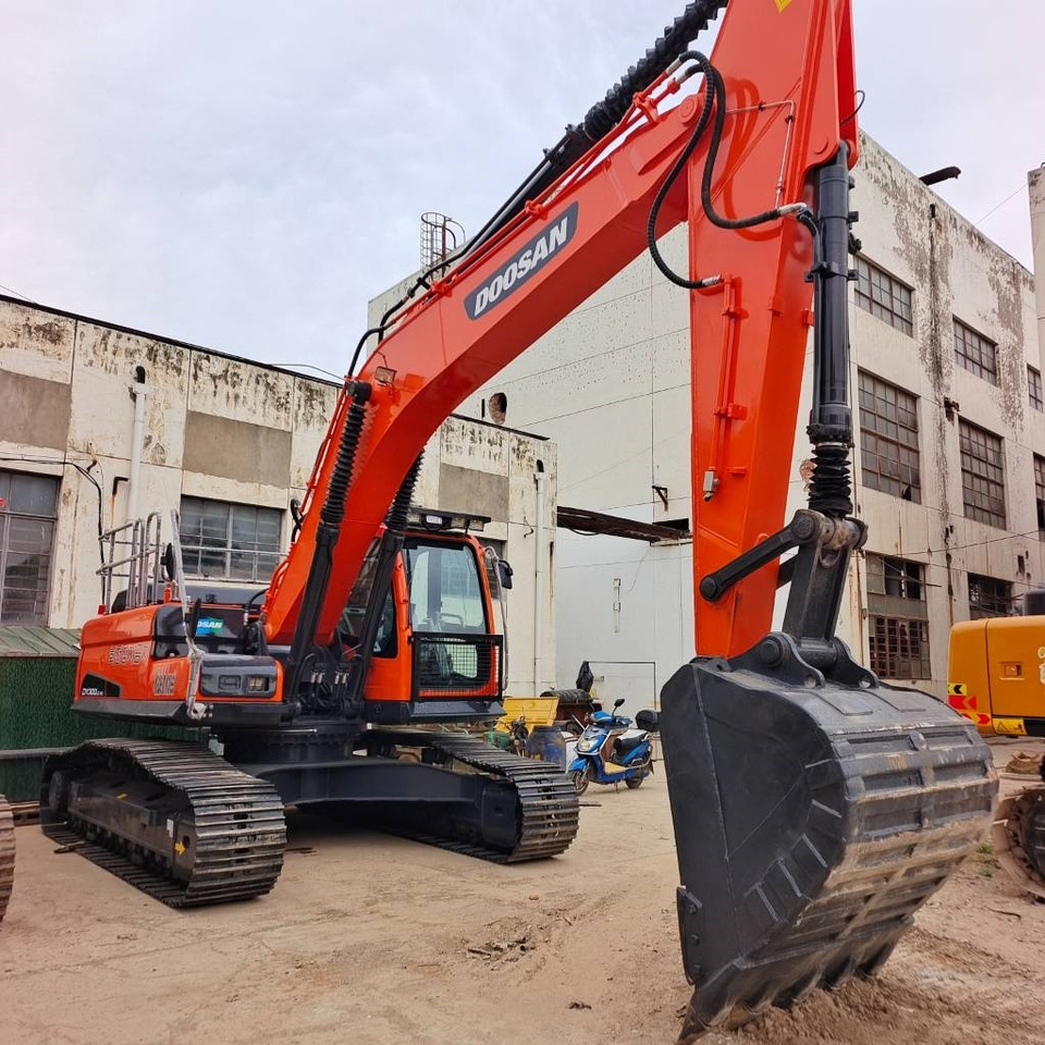 Doosan DX 300 - Гусеничный экскаватор: фото 3 Doosan DX 300 - Гусеничный экскаватор: фото 3
