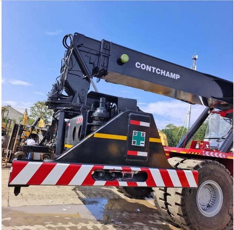 Kalmar DRF 450 - Ричстакер: фото 4 Kalmar DRF 450 - Ричстакер: фото 4