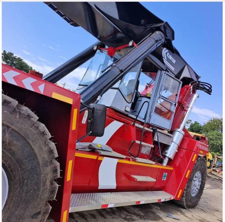 Kalmar DRF 450 - Ричстакер: фото 5 Kalmar DRF 450 - Ричстакер: фото 5