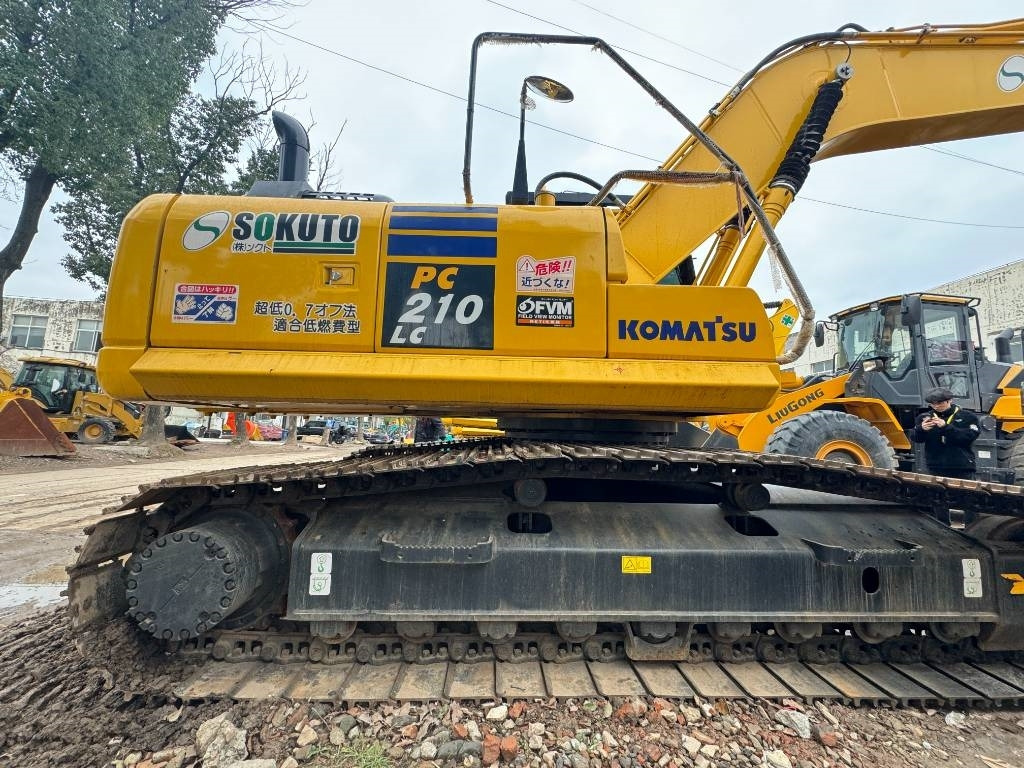 Komatsu PC 210 LC - Гусеничный экскаватор: фото 4 Komatsu PC 210 LC - Гусеничный экскаватор: фото 4