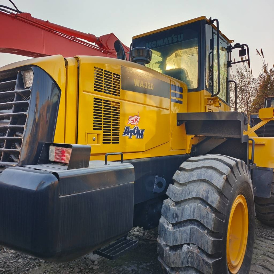 Komatsu WA 320-5 - Колёсный погрузчик: фото 1 Komatsu WA 320-5 - Колёсный погрузчик: фото 1