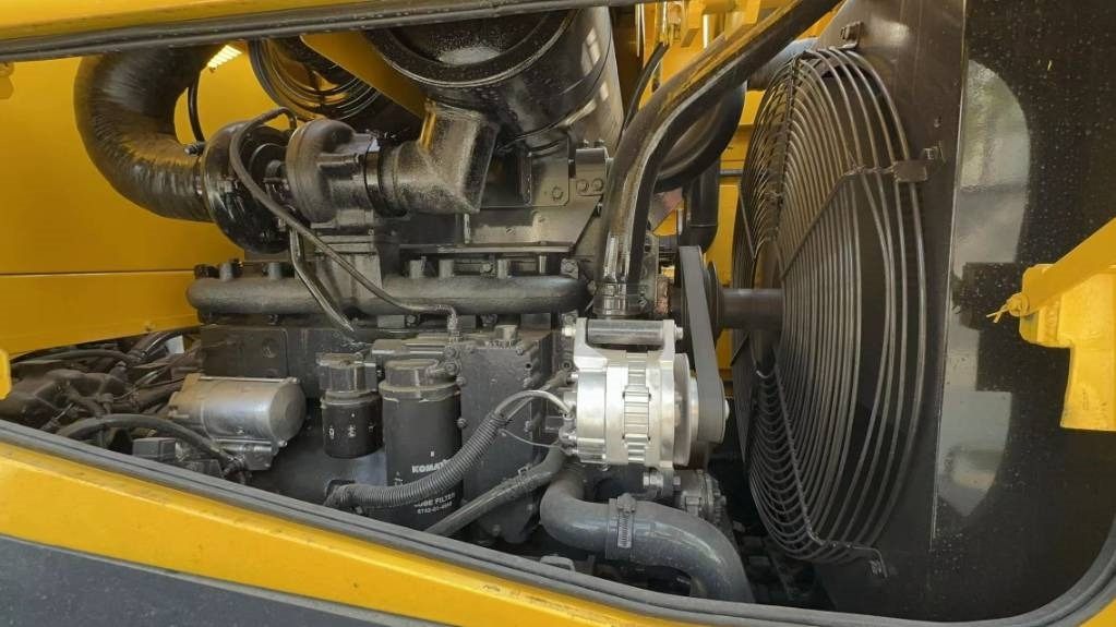 Komatsu WA 380 - Колёсный погрузчик: фото 2 Komatsu WA 380 - Колёсный погрузчик: фото 2