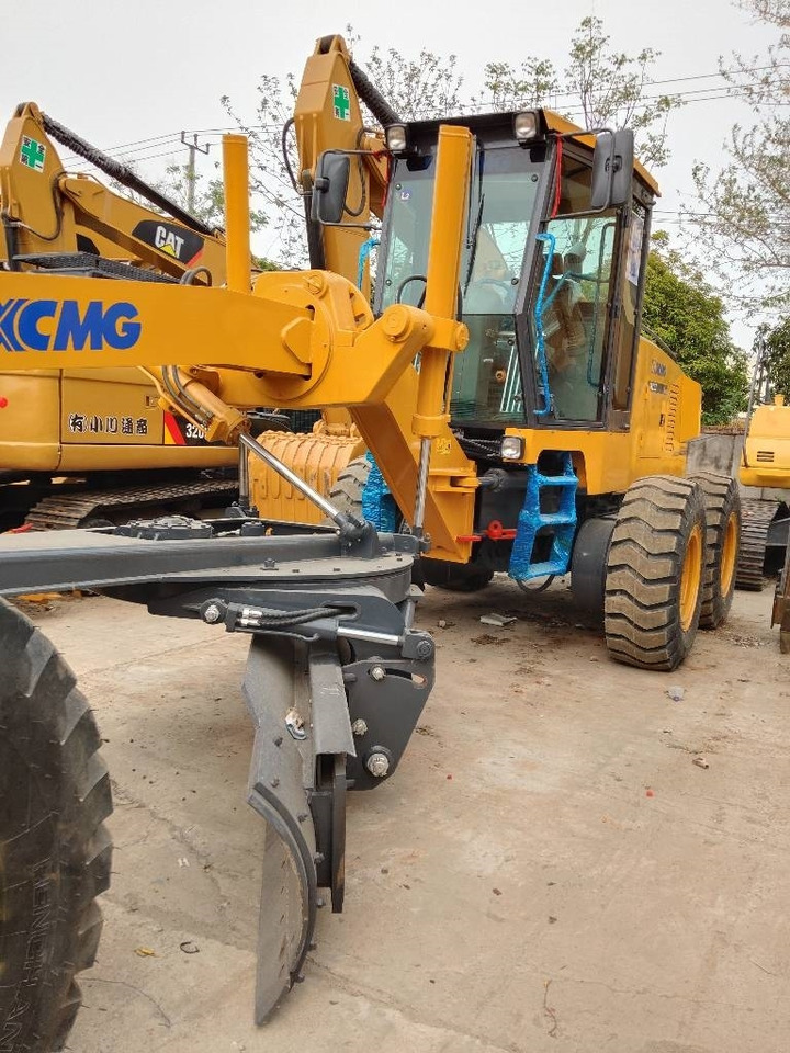 XCMG GR 2153 - Гусеничный экскаватор: фото 2 XCMG GR 2153 - Гусеничный экскаватор: фото 2