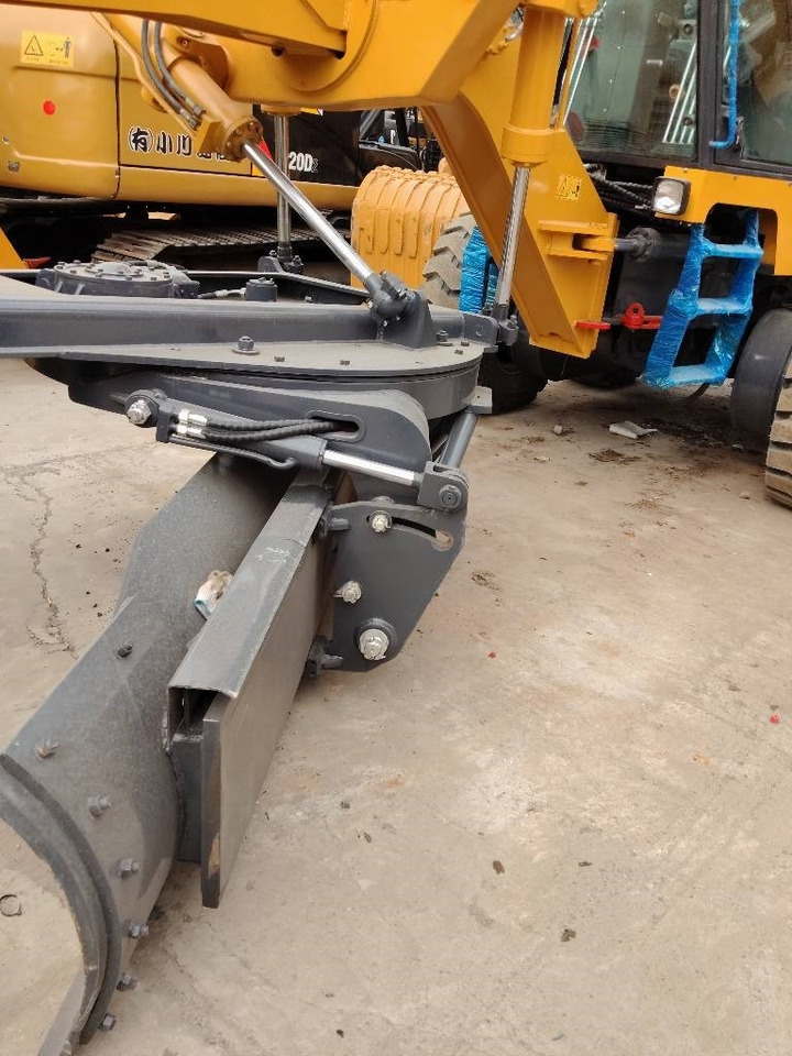 XCMG GR 2153 - Гусеничный экскаватор: фото 3 XCMG GR 2153 - Гусеничный экскаватор: фото 3