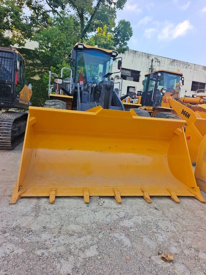 XCMG LW 500 KV - Колёсный погрузчик: фото 3 XCMG LW 500 KV - Колёсный погрузчик: фото 3