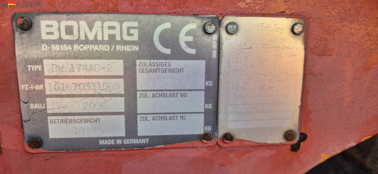 Bomag BW 174 AD2 | 12 t | Splitstreuer | Vibrator | Voll funktionsfähig - Каток: фото 2 Bomag BW 174 AD2 | 12 t | Splitstreuer | Vibrator | Voll funktionsfähig - Каток: фото 2