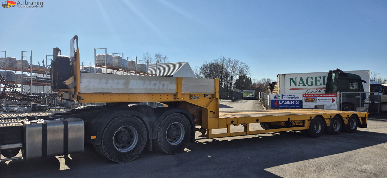 Faymonville 3-A ausziehbar bis 18,90 m zwangsgelenkt - Низкорамный полуприцеп: фото 1 Faymonville 3-A ausziehbar bis 18,90 m zwangsgelenkt - Низкорамный полуприцеп: фото 1