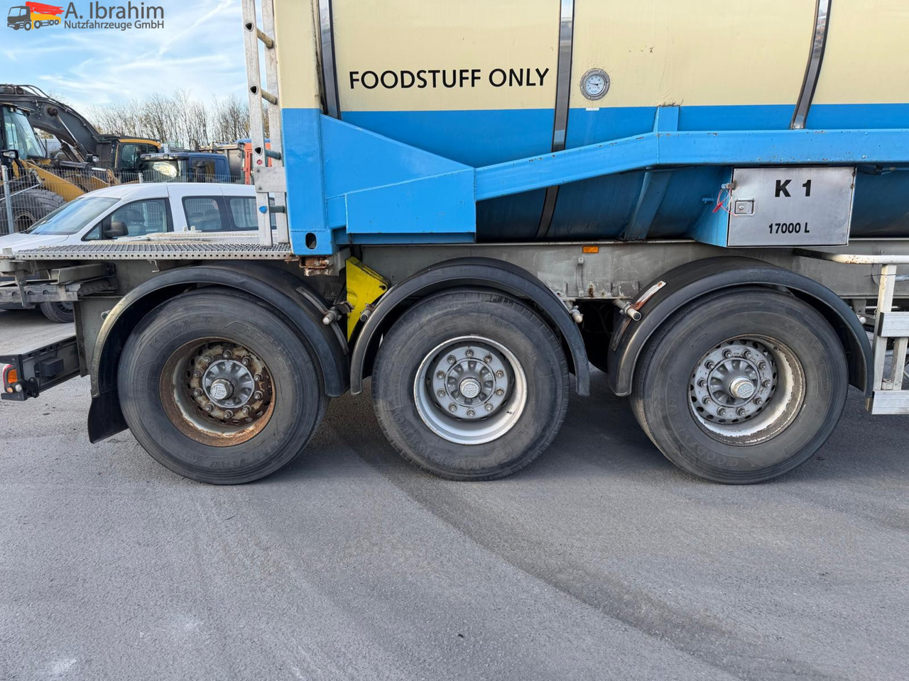 Feldbinder Lebensmittel Tank Container 26500 L | 2 Kammern | Heizung | 20 ft | Edelstahl | - Полуприцеп-цистерна: фото 2 Feldbinder Lebensmittel Tank Container 26500 L | 2 Kammern | Heizung | 20 ft | Edelstahl | - Полуприцеп-цистерна: фото 2