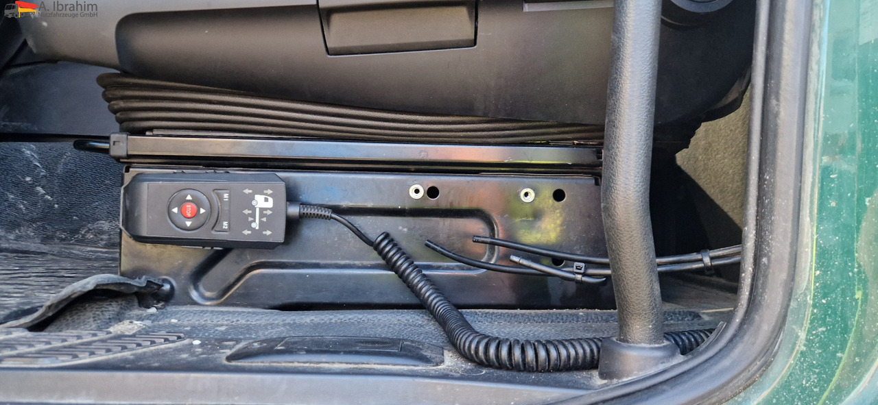 Mercedes-Benz 1840 Actros, 3x vorhanden, identisch - Тягач: фото 2 Mercedes-Benz 1840 Actros, 3x vorhanden, identisch - Тягач: фото 2