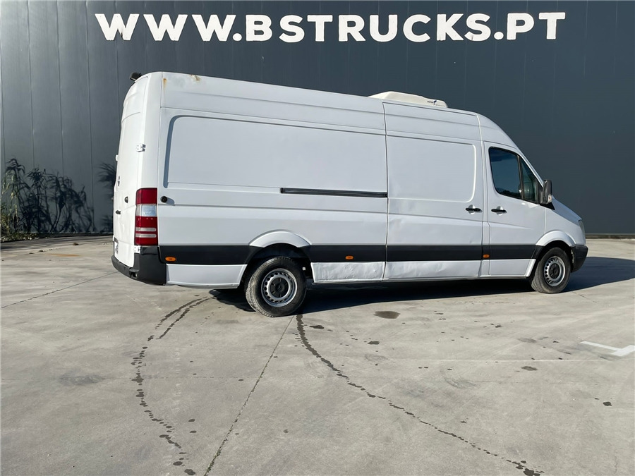 MERCEDES-BENZ 315 - Фургон-рефрижератор: фото 4 MERCEDES-BENZ 315 - Фургон-рефрижератор: фото 4