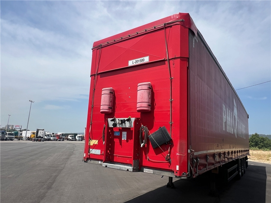 SCHMITZ CARGOBULL SCB-S3T TETO ELEVAR - Тентованный полуприцеп: фото 2 SCHMITZ CARGOBULL SCB-S3T TETO ELEVAR - Тентованный полуприцеп: фото 2