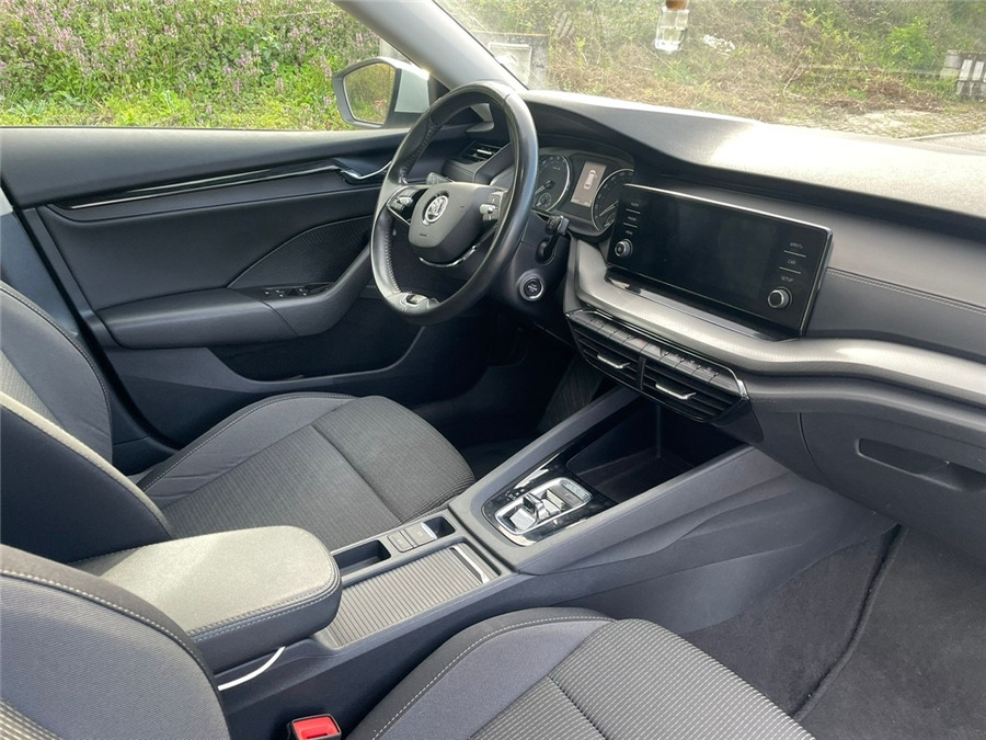 Легковой автомобиль SKODA OCTAVIA: фото 7