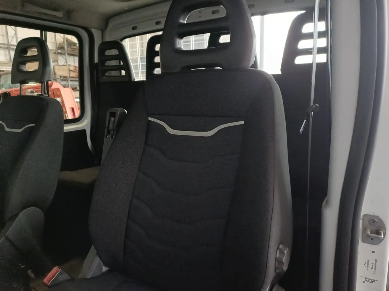 Малотоннажный самосвал IVECO DAILY 35C14 DOPPIA CABINA RIBALTABILE 2.3: фото 17 Малотоннажный самосвал IVECO DAILY 35C14 DOPPIA CABINA RIBALTABILE 2.3: фото 17