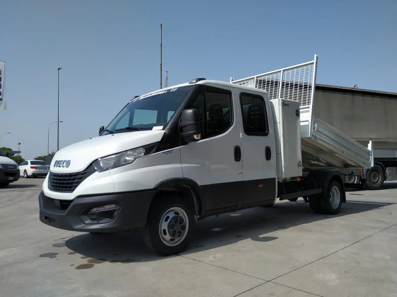 IVECO DAILY 35C16 6 POSTI 3000 CC - Малотоннажный самосвал: фото 4 IVECO DAILY 35C16 6 POSTI 3000 CC - Малотоннажный самосвал: фото 4