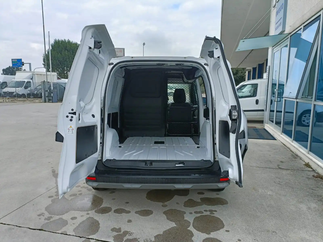RENAULT KANGOO EV45 – 100% ELETTRICO - Цельнометаллический фургон, Электрический фургон: фото 3 RENAULT KANGOO EV45 – 100% ELETTRICO - Цельнометаллический фургон, Электрический фургон: фото 3