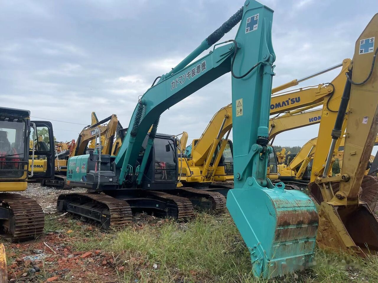 Hitachi ZX200-3 - Гусеничный экскаватор: фото 5 Hitachi ZX200-3 - Гусеничный экскаватор: фото 5