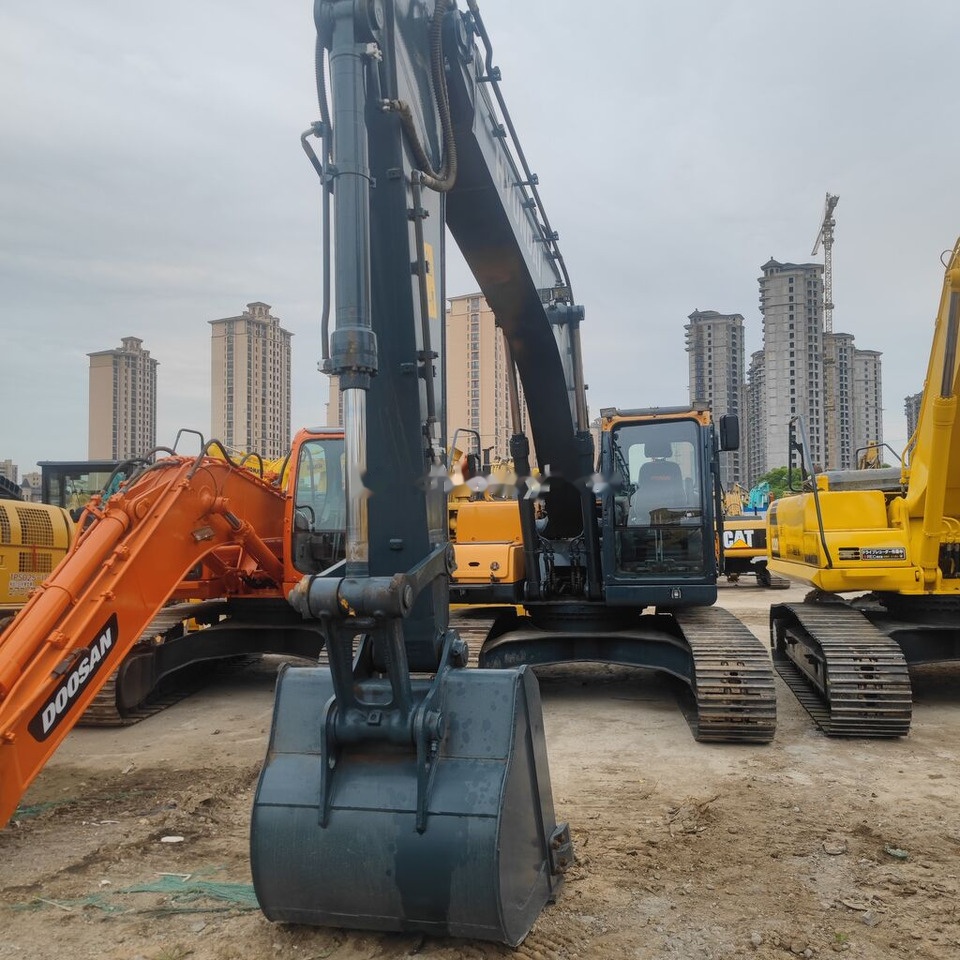 Hyundai R225-9T - Гусеничный экскаватор: фото 5 Hyundai R225-9T - Гусеничный экскаватор: фото 5