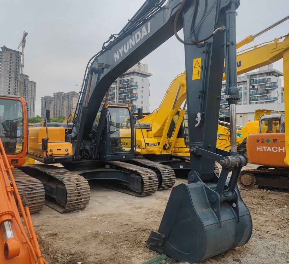 Hyundai R225-9T - Гусеничный экскаватор: фото 3 Hyundai R225-9T - Гусеничный экскаватор: фото 3