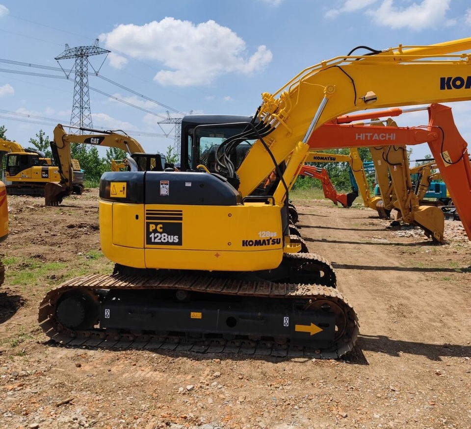 Komatsu PC128US - Гусеничный экскаватор: фото 3 Komatsu PC128US - Гусеничный экскаватор: фото 3