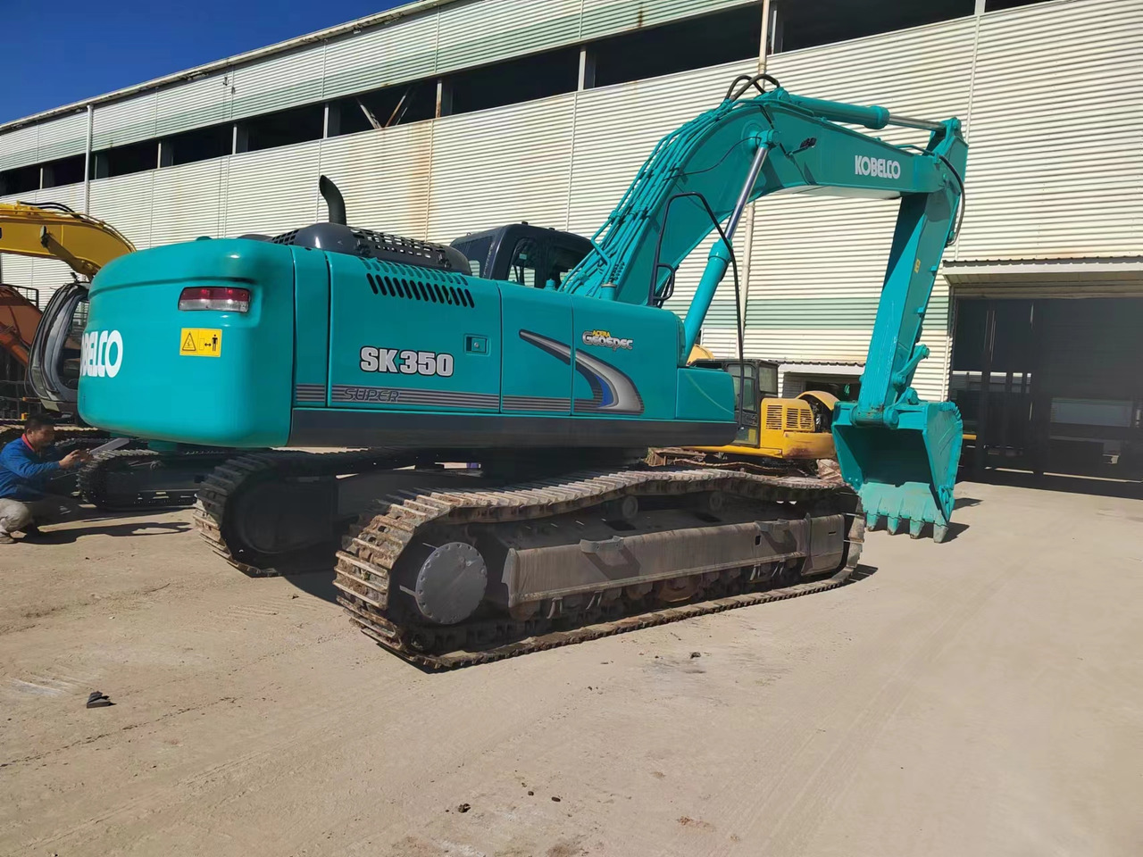KOBELCO SK350LC-8 - Гусеничный экскаватор: фото 2 KOBELCO SK350LC-8 - Гусеничный экскаватор: фото 2