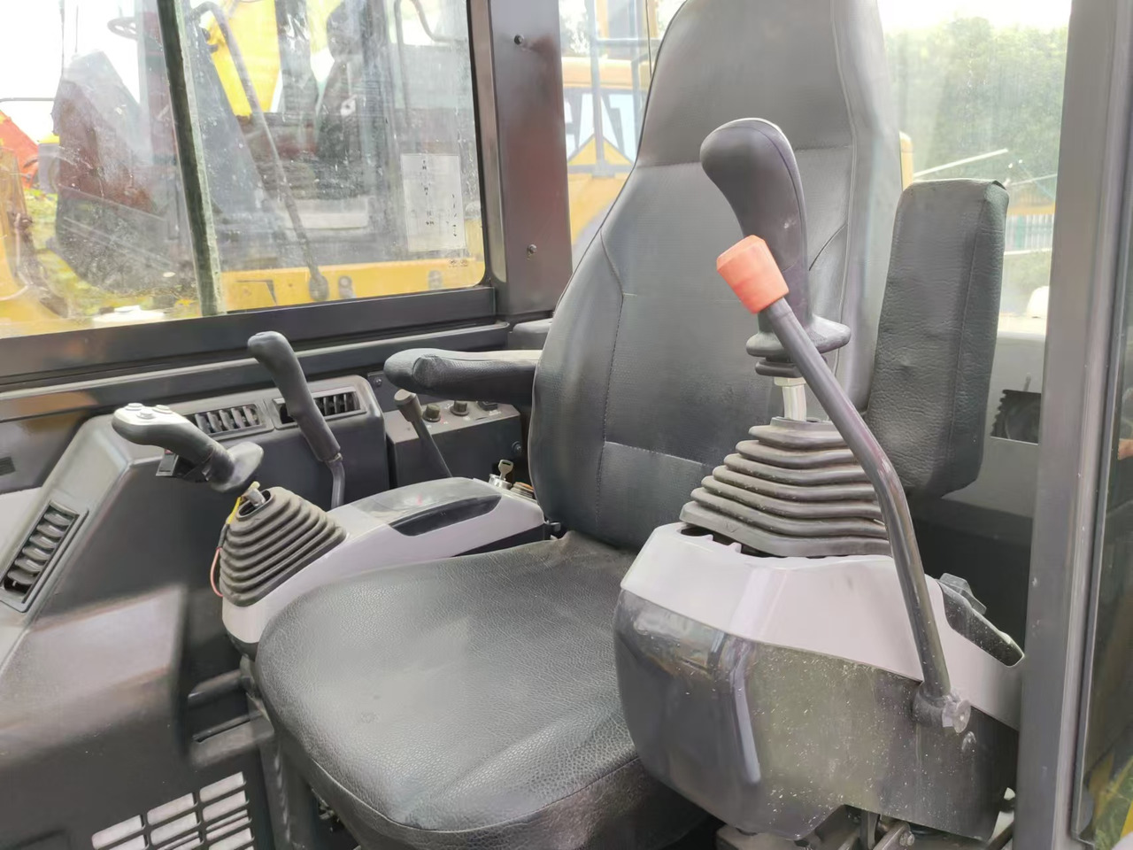 Мини-экскаватор KOMATSU PC56-7 PC56: фото 8 Мини-экскаватор KOMATSU PC56-7 PC56: фото 8